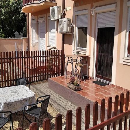 Hellasz Apartman غيولا المظهر الخارجي الصورة