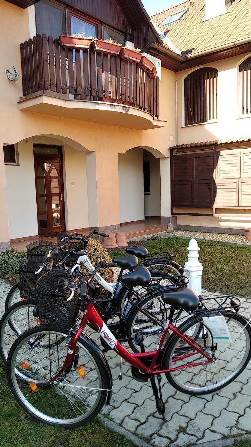 Hellasz Apartman غيولا المظهر الخارجي الصورة