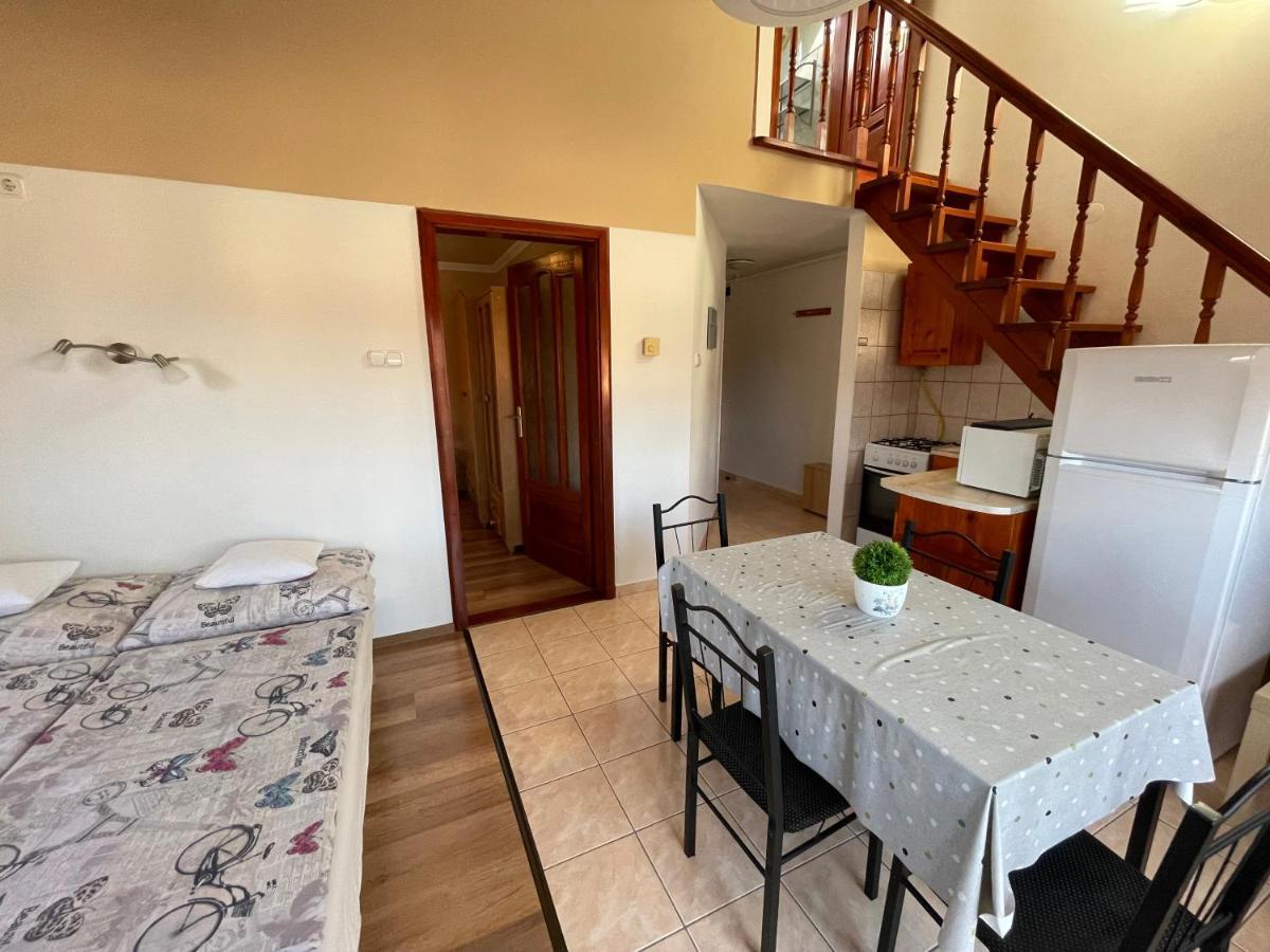 Hellasz Apartman غيولا المظهر الخارجي الصورة